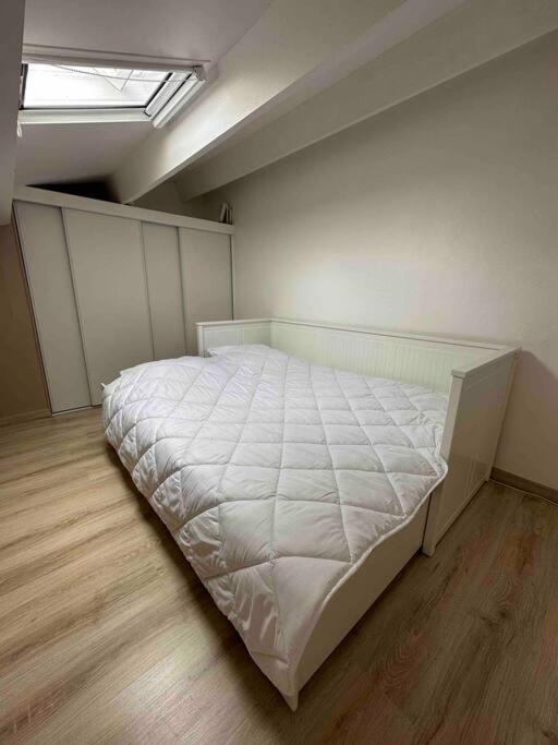 T2 Mezzanine 300m Apartment